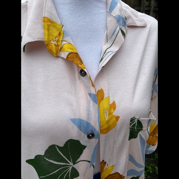 Urban outfitters pink rose soft Hawaiian shirt L perfect summer shirt NWT - Picture 4 of 9